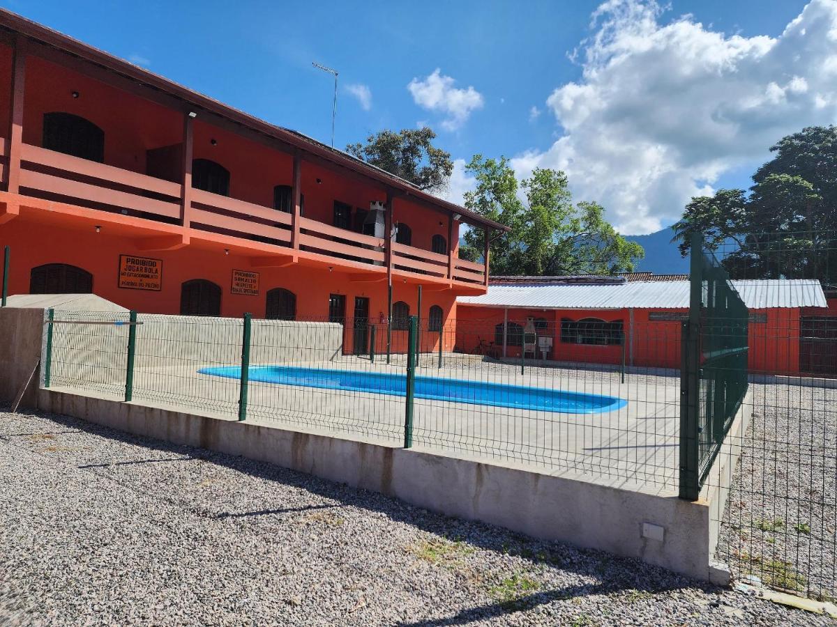 0001.09 - Maranduba - Chale Terreo - 1 Dormitorio - 6 Pessoas - 2 Quadras Do Mar - Piscina - Wi-Fi Ubatuba Exterior photo